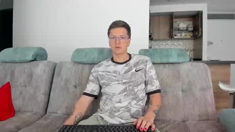 Snapshot of a_sexy_couple__ chatting on 01.12.25 A Sexy Couple online show from 01.12.25