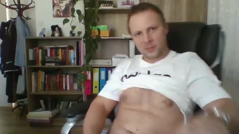 Snapshot of aaaandzzz chatting on 02.04.25 Long distance cumshot online show from 02.04.25