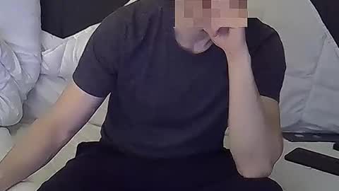 Snapshot of aaaguyyy chatting on 03.27.26 aaaguyyy online show from 03.27.26