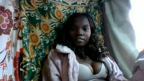 Snapshot of aadienne chatting on 07.07.26 aadienne online show from 07.07.26