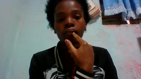 Snapshot of aadienne chatting on 08.06.26 aadienne online show from 08.06.26