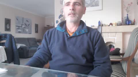 Snapshot of aalex1717 chatting on 12.25.24 Aalex1717 online show from 12.25.24