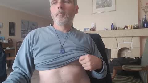 Snapshot of aalex1717 chatting on 12.29.24 Aalex1717 online show from 12.29.24