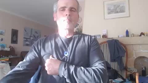 Snapshot of aalex1717 chatting on 01.17.25 Aalex1717 online show from 01.17.25