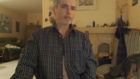 Snapshot of aalex1717 chatting on 01.28.25 Aalex1717 online show from 01.28.25