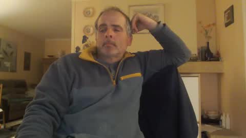 Snapshot of aalex1717 chatting on 03.04.25 Aalex1717 online show from 03.04.25