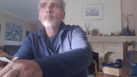 Snapshot of aalex1717 chatting on 11.22.25 Aalex1717 online show from 11.22.25