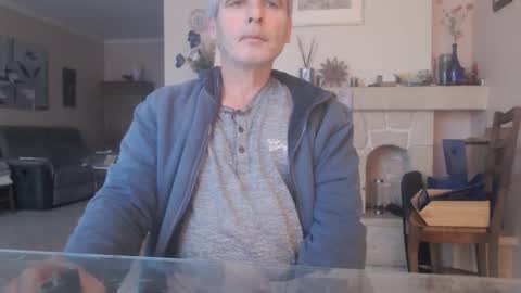 Snapshot of aalex1717 chatting on 11.30.25 Aalex1717 online show from 11.30.25