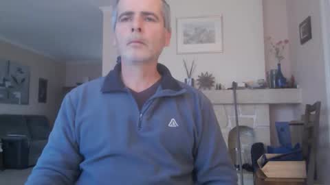 Snapshot of aalex1717 chatting on 12.02.25 Aalex1717 online show from 12.02.25