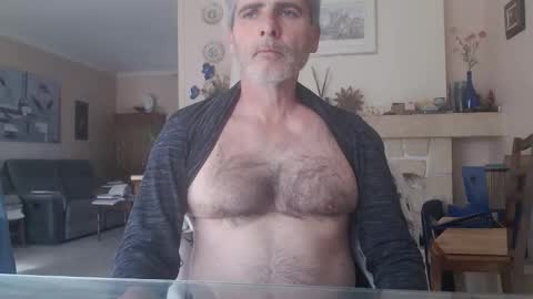 Snapshot of aalex1717 chatting on 12.05.25 Aalex1717 online show from 12.05.25