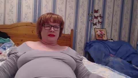 NINA online show from 11.17.25