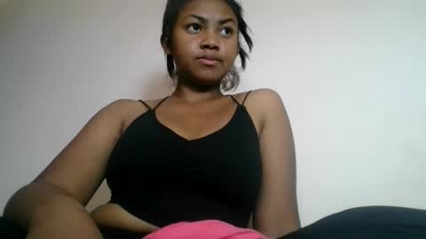 Snapshot of aariciah chatting on 11.30.25 aariciah online show from 11.30.25