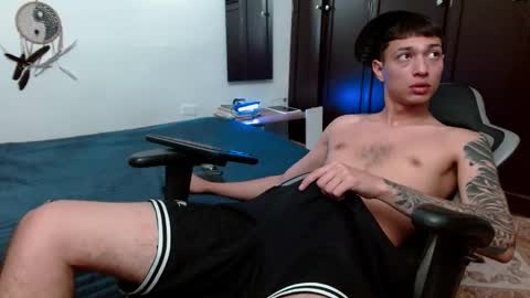 Snapshot of aarman_bannana chatting on 11.14.25 aarman online show from 11.14.25