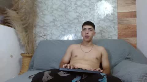 Aaron y Antonella online show from 10.19.25