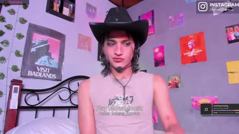 Aaron  online show from 01.08.25