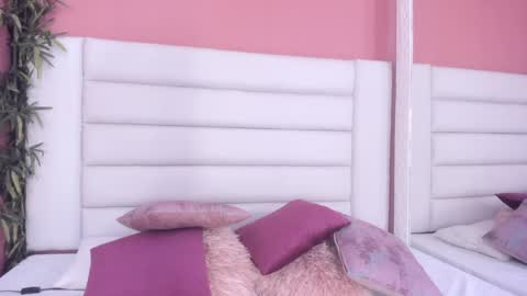 abbey_walker online show from 02.02.25