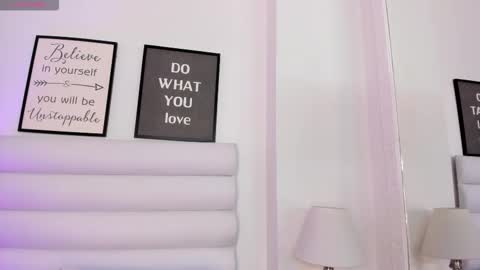 abbey_walker online show from 03.04.26