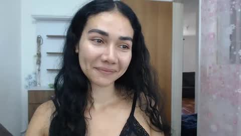 Snapshot of abbi_moon chatting on 01.21.25 Martina online show from 01.21.25