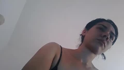 Snapshot of abbi_moon chatting on 02.12.25 Martina online show from 02.12.25