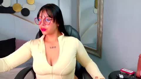 Snapshot of abbiee_gh chatting on 07.24.26 Abbie online show from 07.24.26
