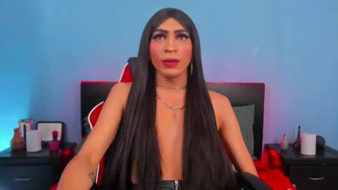 Abbigail Fuster  online show from 01.04.25