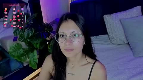 Snapshot of abby_dreamss chatting on 06.12.26 Abby online show from 06.12.26