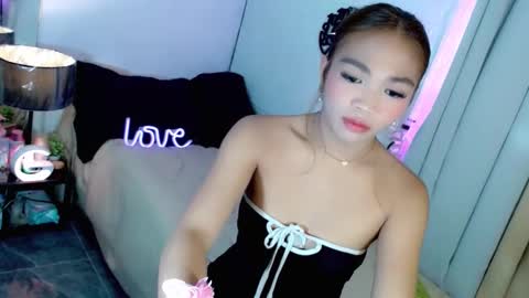 abby_luxpinay online show from 11.26.25