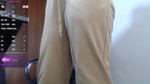 Vannesa online show from 11.05.25