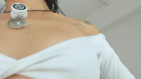 Laura  online show from 05.20.26