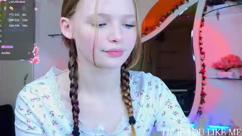 Snapshot of abbycartman chatting on 01.10.26 Abby online show from 01.10.26