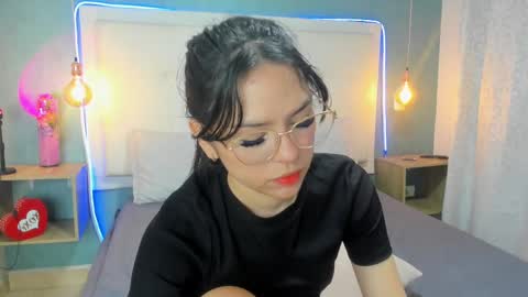 Abby Dixon  online show from 02.15.25