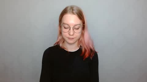 Snapshot of abbymoore__ chatting on 12.14.24 Abby Lovense is active online show from 12.14.24