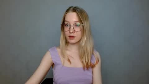 Snapshot of abbymoore__ chatting on 03.02.25 Abby Lovense is active online show from 03.02.25