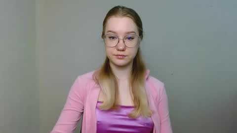 Abby Lovense is active online show from 03.30.26