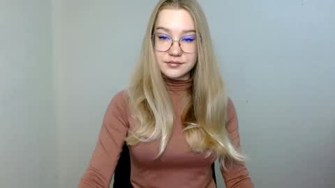 Abby Lovense is active online show from 05.29.26
