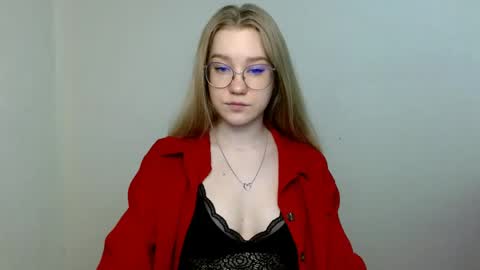 Abby Lovense is active online show from 06.07.26