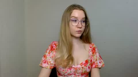 Abby Lovense is active online show from 06.11.26
