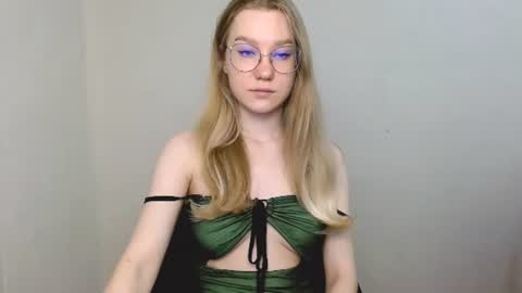 Abby Lovense is active online show from 06.24.26