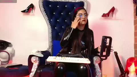 Miss Abby online show from 09.22.25