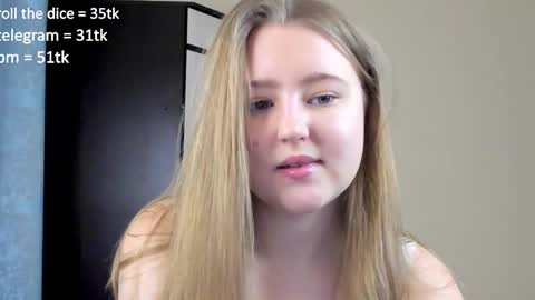 Snapshot of abbywyte chatting on 12.09.24 Abby    Stream at Sat  Sun  Mon  Fri online show from 12.09.24