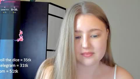 Snapshot of abbywyte chatting on 02.24.25 Abby    Stream at Sat  Sun  Mon  Fri online show from 02.24.25