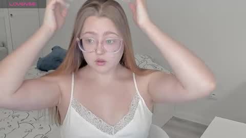 Snapshot of abbywyte chatting on 01.10.26 Abby Stream at Sat Sun Mon Fri online show from 01.10.26