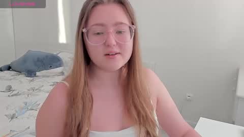 Snapshot of abbywyte chatting on 02.15.26 Abby Stream at Sat Sun Mon Fri online show from 02.15.26