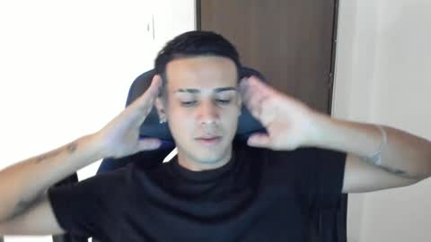 Independence model AbelAsburgo online show from 12.07.24