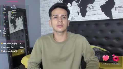 Independence model AbelAsburgo online show from 02.05.25