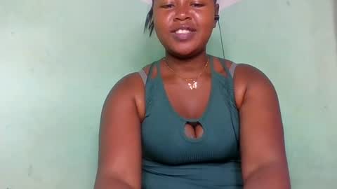Snapshot of abella677022 chatting on 07.22.26 abella677022 online show from 07.22.26