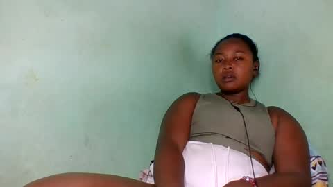 Snapshot of abella677022 chatting on 07.28.26 abella677022 online show from 07.28.26