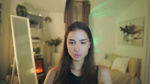 Snapshot of abella_danger_x chatting on 11.20.25 abella_danger_x online show from 11.20.25