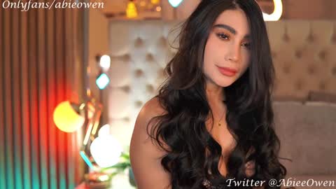 abie_owen online show from 12.19.24