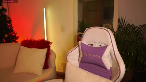 Abigail online show from 12.31.24